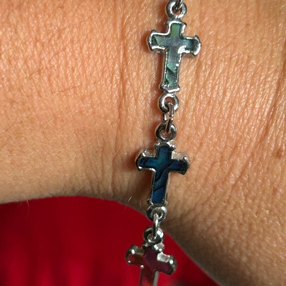 4/$50 PAUA SHELL Silver and Green Clover Cross Bracelet ✝️ - Picture 3 of 6